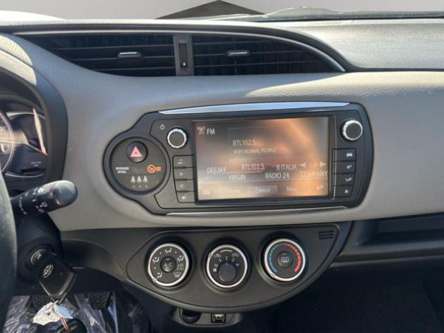 TOYOTA Yaris 1.0 5 porte Active rif. 23949480 - Foto 10
