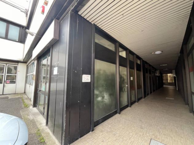 Immobile di 1500 m² con 3 locali in vendita a Brescia - Foto 3