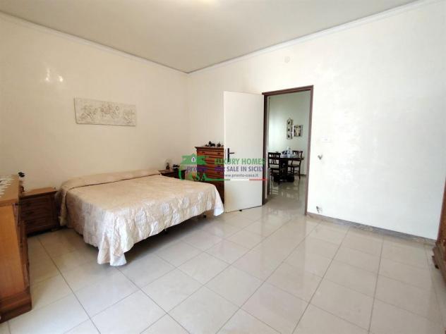 Rif:2618 - Ampio appartamento nel cuore di Comiso – Con Terrazza e Balconi - Foto 13