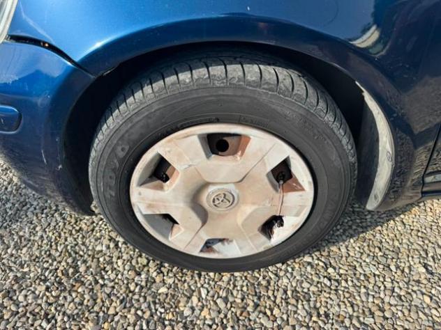 TOYOTA Yaris 1.0i 16V cat 5 porte Sol rif. 23938786 - Foto 7
