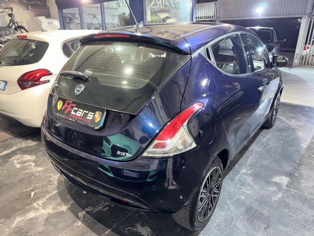 Lancia Ypsilon 1.2 69 CV 5 porte S&S Gold - Foto 6