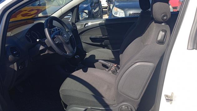 OPEL CORSA 1.2 BENZINA NEO PATENTATI - Foto 10
