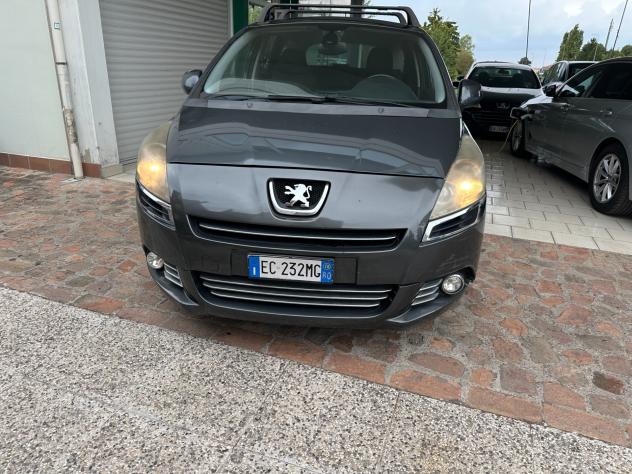 Peugeot 5008 1.6 HDi 110CV (12 RATE) - Foto 2