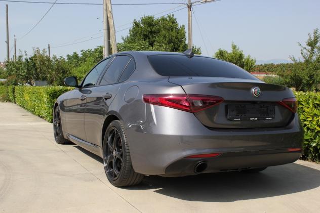 Alfa Romeo Giulia 2.2 Turbo Diesel Business B-Tech Aut. - Foto 2