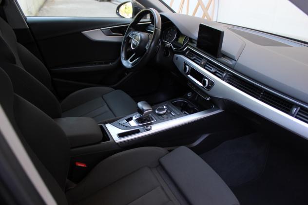 Audi A4 2.0 TDI 150 CV S tronic Business Sport (2018) - Foto 10