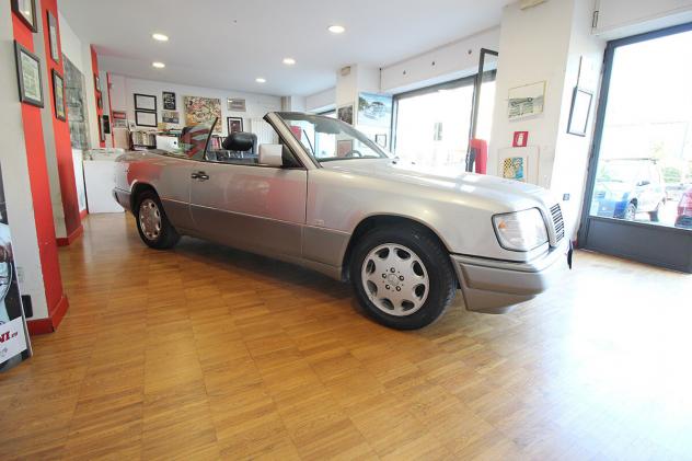 Mercedes-benz 300 CE-24 cat Cabriolet - Foto 3