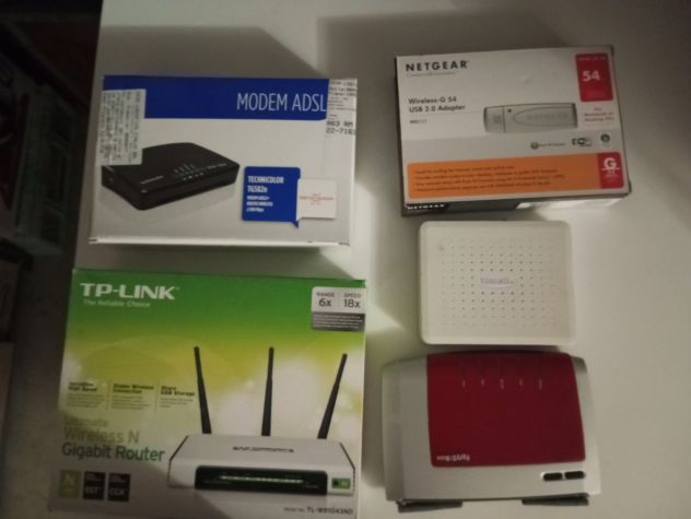 ROUTER / MODEM MULTIMARCHE  funzionanti e  tenuti in ottimo stato