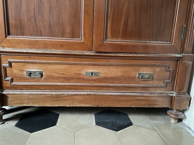 Armadio in noce 800/900 - Antiquariato - Foto 3