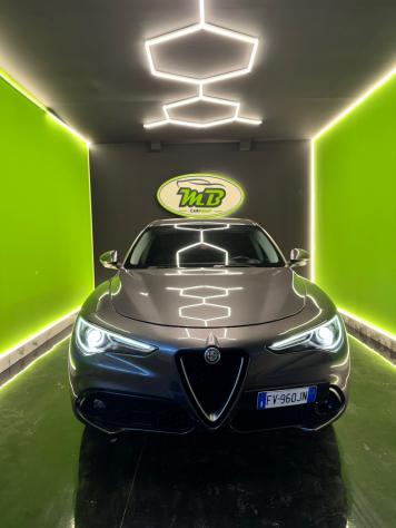 Alfa Romeo Stelvio 2.2 Turbodiesel 190 CV AT8 RWD Executive - Foto 4