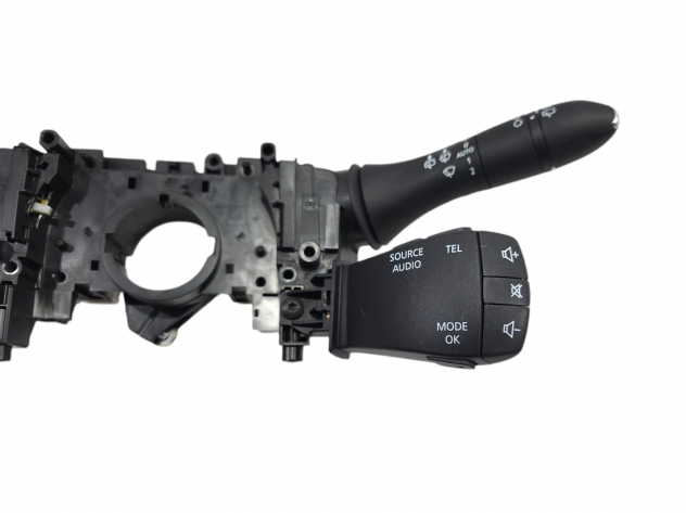 DEVIOLUCI RENAULT Kadjar Serie 255678341R (15) - Foto 3