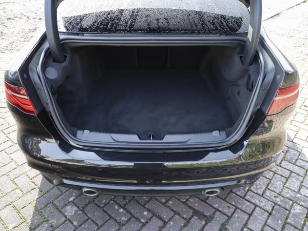 JAGUAR XE (X760) XE 2.0 250 CV aut. R-Dynamic SE - Foto 3
