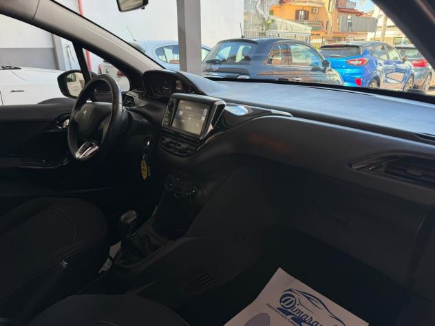 PEUGEOT 208 1.2 BENZINA 114.000 KM 2017 - Foto 10