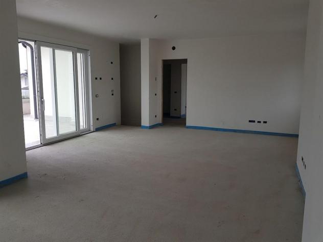 APPARTAMENTO IN VILLA QUADRILOCALE CON TERRAZZO - Foto 6