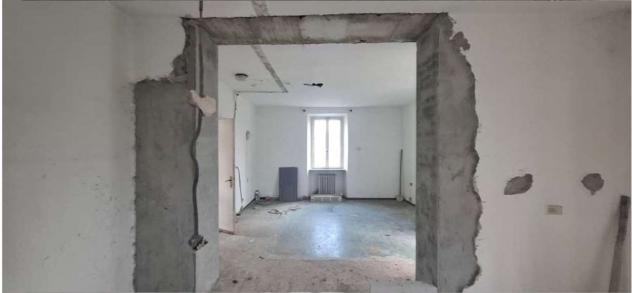 326/2025 U VA - Casa indipendente al rustico in asta a Sesto Calende - Foto 16