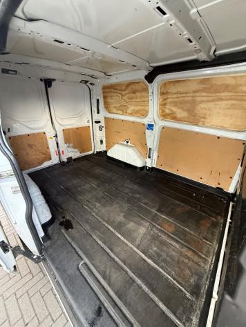 Ford Transit Custom 270 2.0 TDCi 130 PC Furgone Titanium - Foto 10