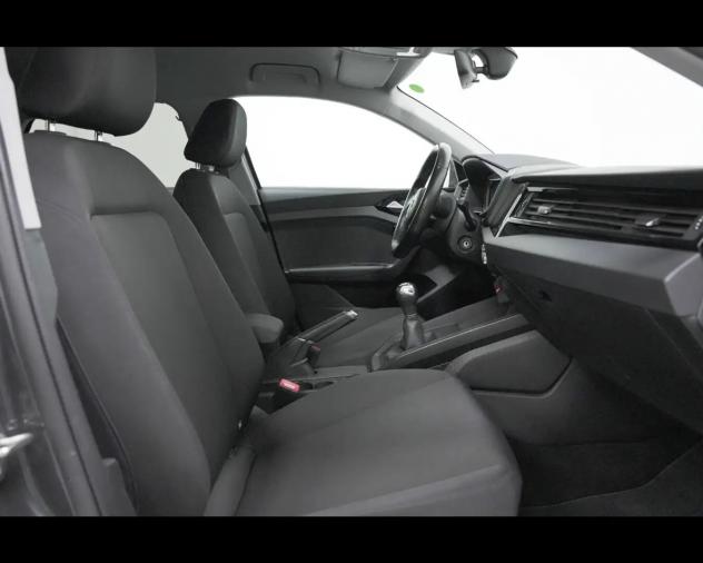 Audi A1 Sportback 1.0 TFSI Admired Black Look Benzina - Foto 8