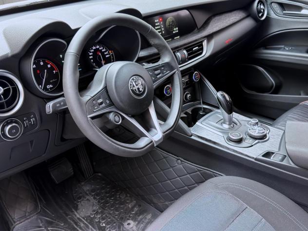 Alfa Romeo Stelvio Stelvio 2.0 t Executive Q4 200cv auto my19 - PROMO - Foto 10