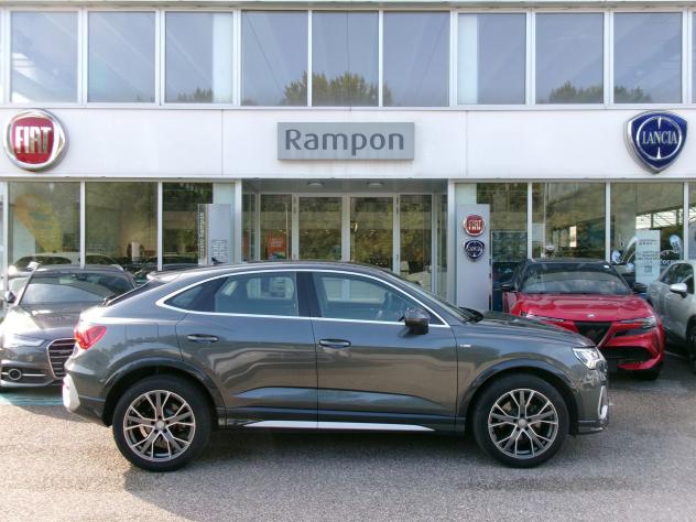 Audi Q3 2.0 35 TDI S Line Edition S Tronic - Foto 2