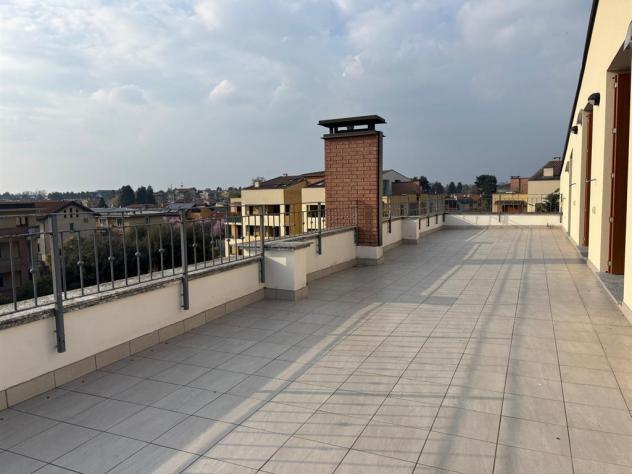 Biassono - Attico di pregio al 4° piano con terrazzo panoramico di 70 m² - Foto 14