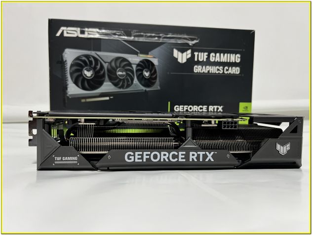 Scheda Video ASUS TUF Gaming RTX 4070 OC 12GB - Foto 9