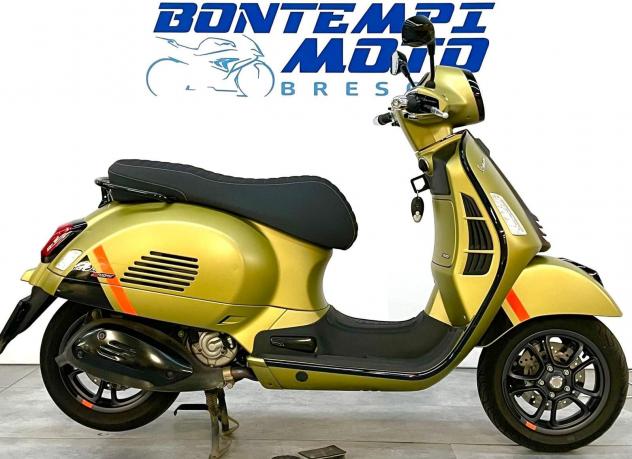 Vespa 300 GTS null