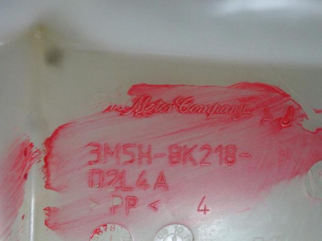 3M5H-8K218-AJ VASCHETTA ACQUA COMPENSAZIONE RADIATORE FORD FOCUS SW 1.6 G 85KW 5M 5P (2011) RICAMBIO USATO - Foto 4