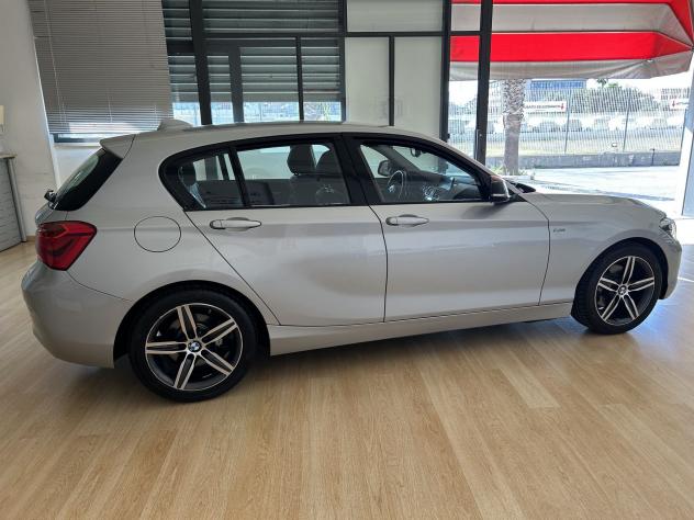 BMW Serie 1 120d xDrive Sport Autom. - Foto 4