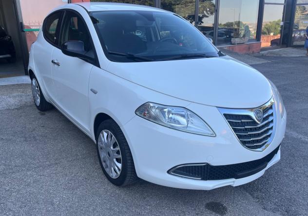 Lancia Ypsilon 1.2 69 CV 5 P Gold-km104000- - Foto 3