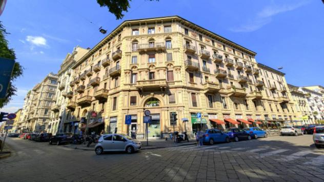 Appartamento di 120 m² con 4 locali in vendita a Milano