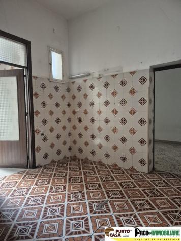 PALERMO Oreto/Stazione– Via Carlo Gemellaro, AMPIO 4 vani da ristrutturare CON TERRAZZO - Foto 15