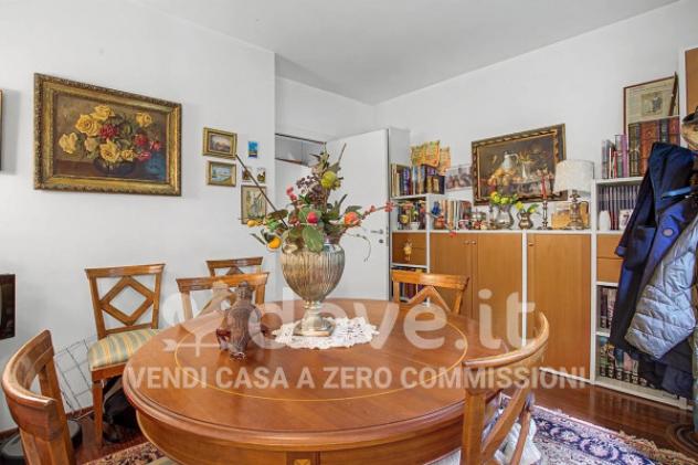 Villa di 220 m² con più di 5 locali e box auto doppio in vendita a Varese - Foto 10