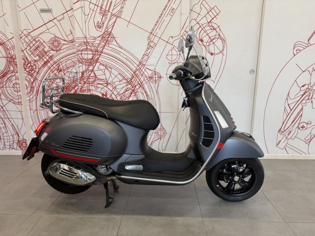 Vespa 300 GTS hpe VESPA GTS 300 HPE SUPER SPORT - YM 2022