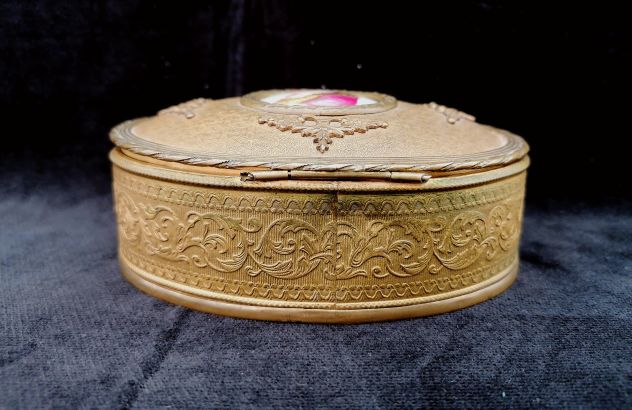 ANTICA SCATOLA IN BRONZO DORATO CON MINIATURA SU PORCELLATA, FINE 1800. - Foto 4