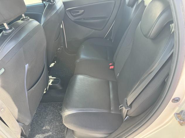 Lancia Ypsilon 0.9 TwinAir 85 CV 5 porte S&S Platinum - Foto 9