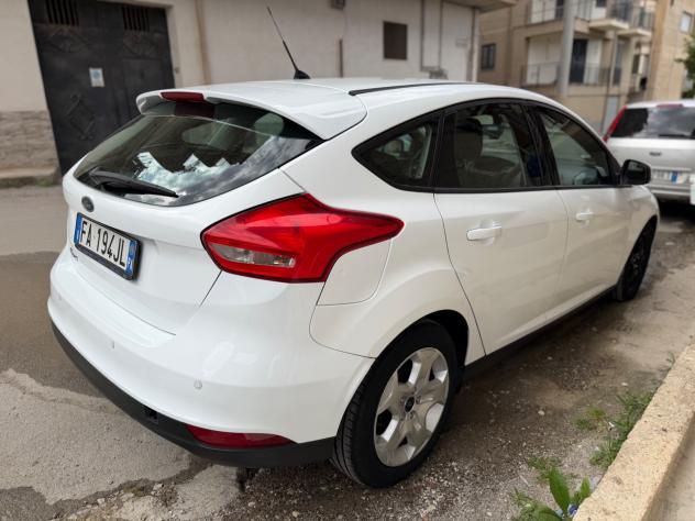 Ford Focus 1.5 TDCi 95 CV Start&Stop Plus - Foto 3