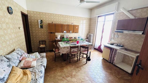 RIF. 9724 - Ampio appartamento in vendita – Zona Via Archimede - Foto 3