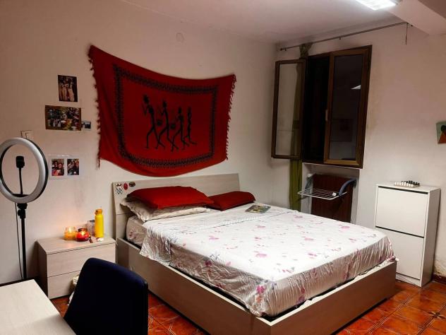 Stanza in appartamento in affitto a Bologna