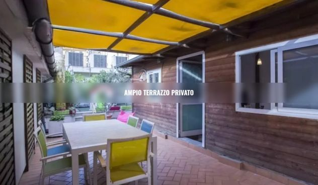 FURIO CAMILLO MONOLOCALE ARREDATO CON AMPIO TERRAZZO PRIVATO. - Foto 3