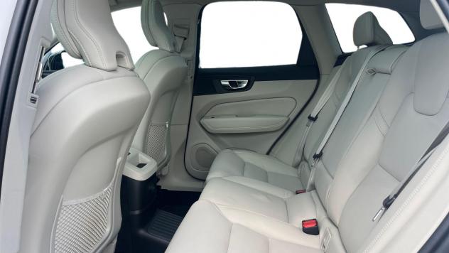 Volvo XC60 Recharge T6 Plug-in AWD auto Ultimate Dark - Foto 7