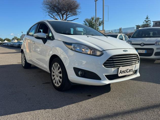 Ford Fiesta 1.0 3 cilindri 80CV Business - Foto 2