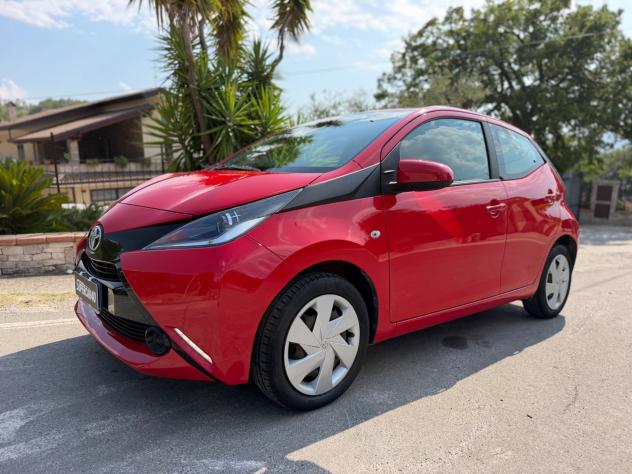 Toyota Aygo 1.0 VVT-i 69 CV 5 porte - Foto 2