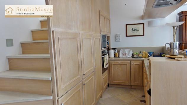 APPARTAMENTO di 5 vani e di 110 mq (CAPRI) rif. CVDBM_1 - Foto 11