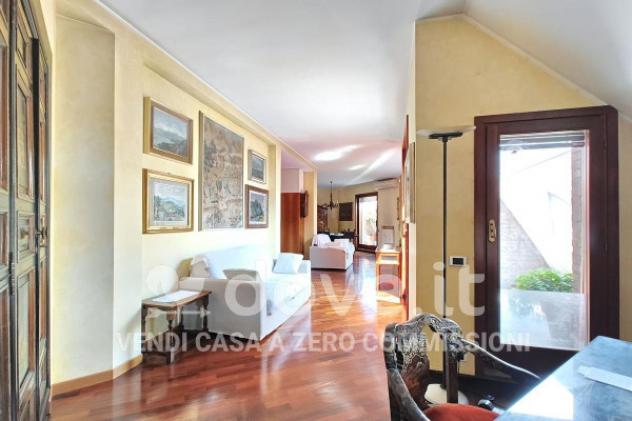 Attico / Mansarda di 140 m² con 3 locali in vendita a Lecco - Foto 8