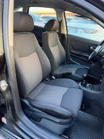 Seat Ibiza 1.9 TDI 130CV 5p. Sport - Foto 9