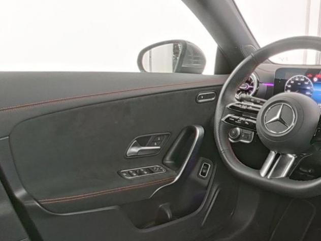 MERCEDES-BENZ CLA 180 Automatic Shooting Brake AMG Line Advanced Plus rif. 24047076 - Foto 9