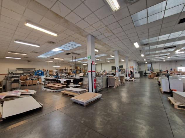 Immobile di 3650 m² con più di 5 locali in vendita a Baranzate - Foto 17