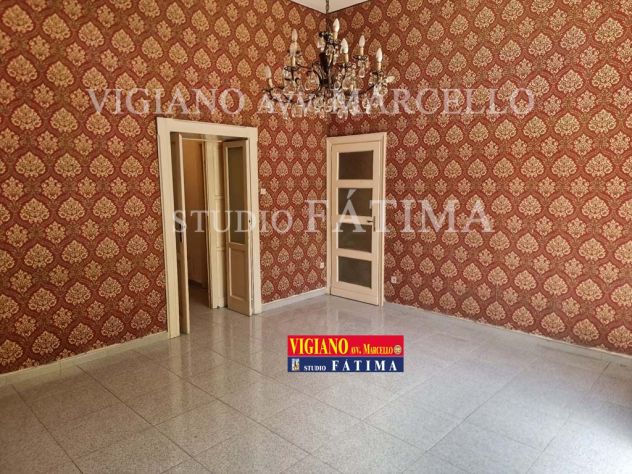FOGGIA - VENDESI - V.LE 24 MAGGIO, 63 - VANI 4/MQ. 144 CAT. -DOPPIA ESPOSIZIONE - Foto 3