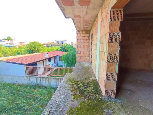 VILLA CON GIARDINO DA COMPLETARE - VIA CASTEL VOLTURNO - MONDRAGONE - Rif. V2476 - Foto 10