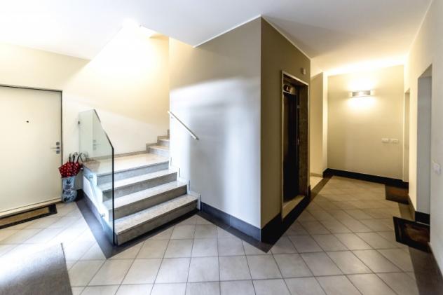 3 locali doppi servizi terrazzo - Foto 10