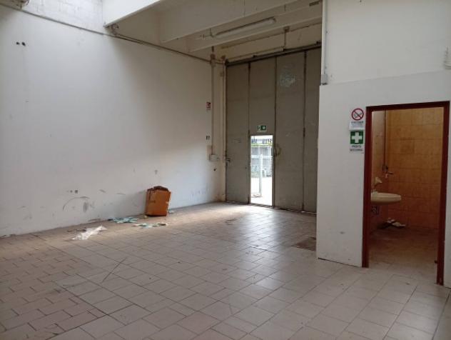 Immobile di 278 m² con 2 locali in affitto a Novi di Modena - Foto 4